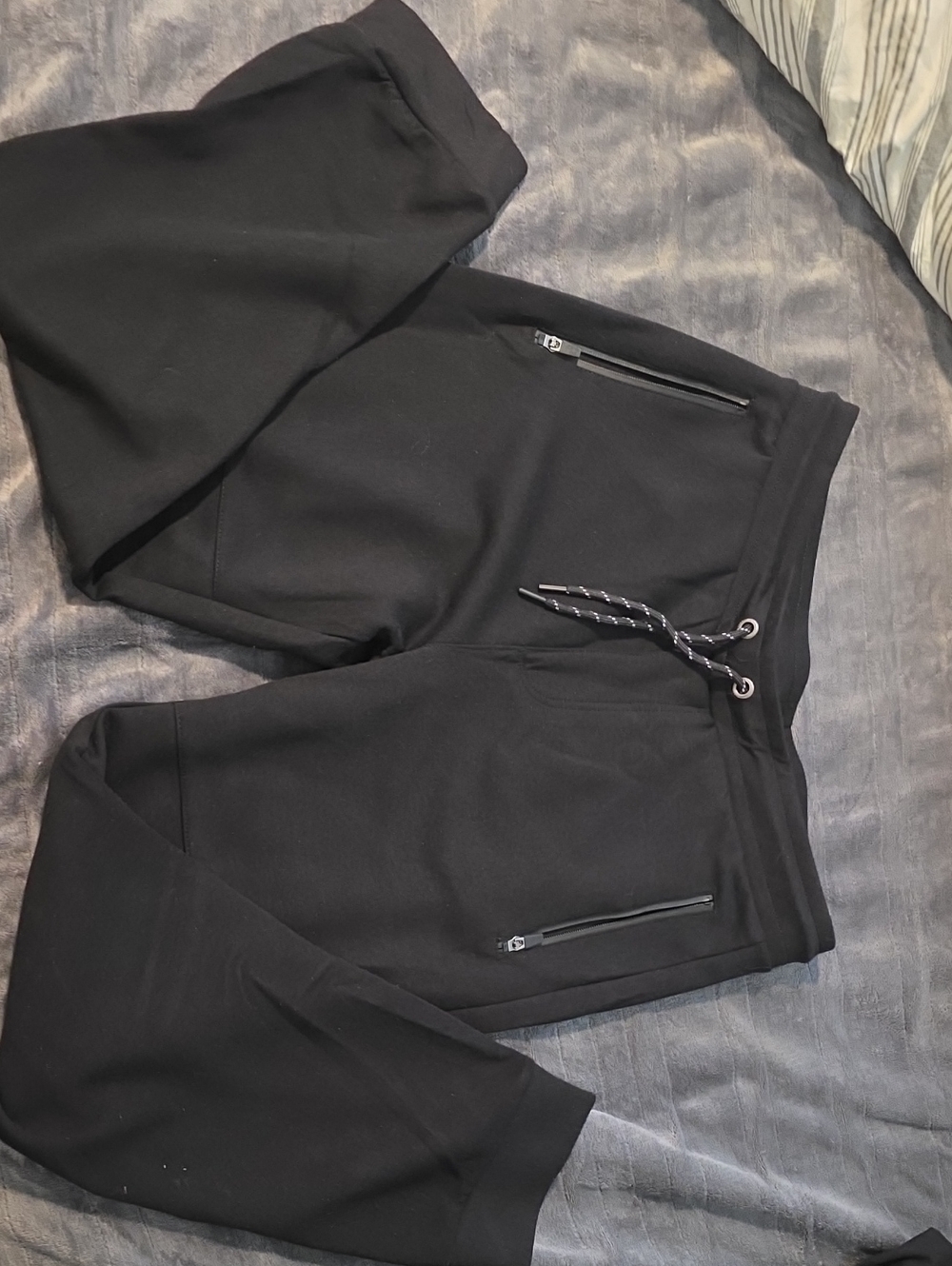 Aeropostale Men's Black Zip-Pocket Joggers